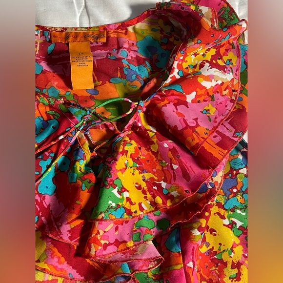 Vibrant Floral Ruffle Blouse - Picture 3 of 5